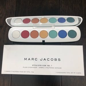 NEW Marc Jacobs Style Eyecon 7 eyeshadow palette
